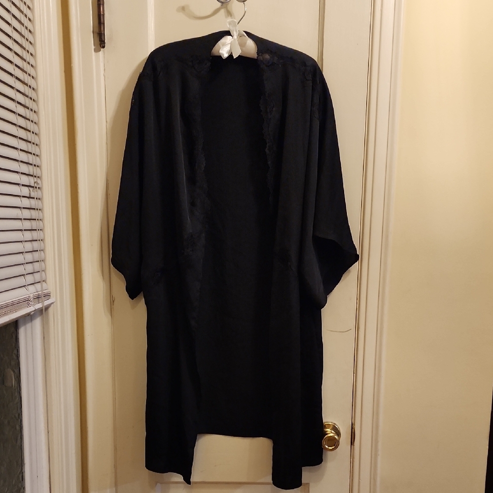 Victoria's Secret Black Kimono Style Robe